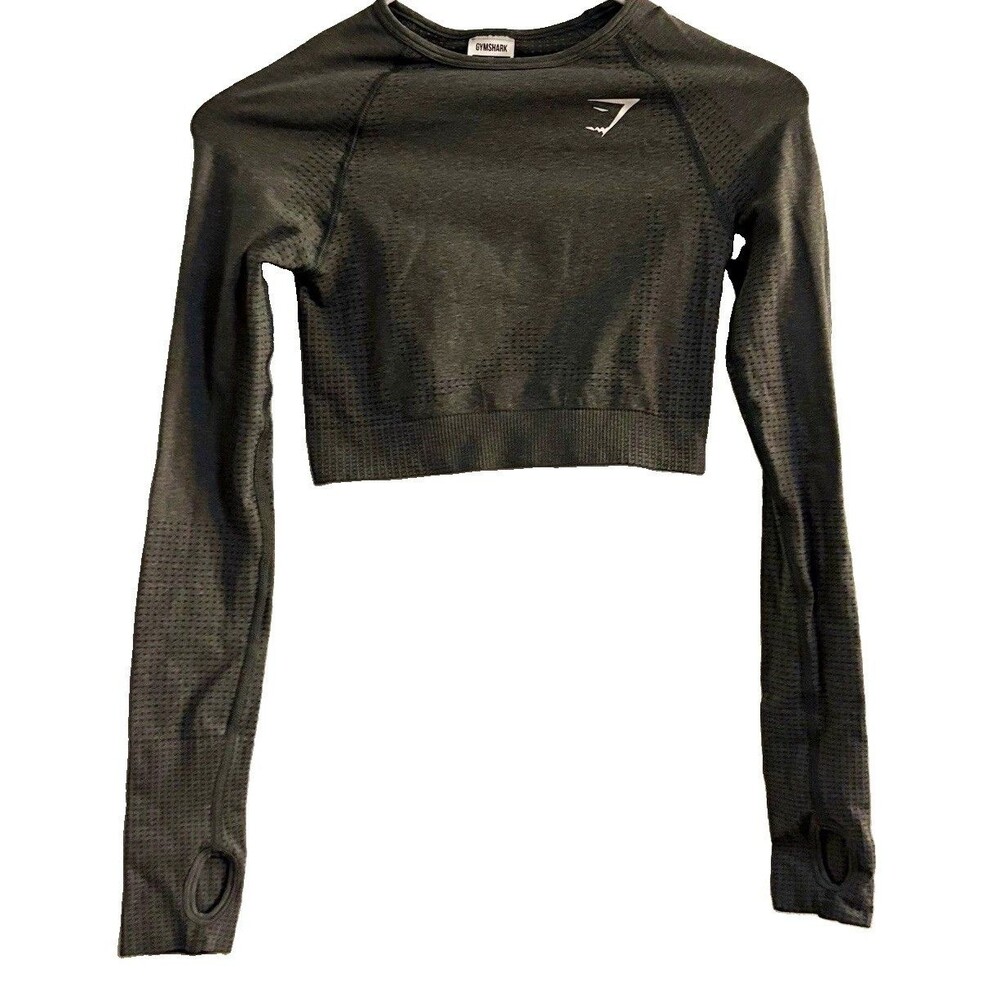 Gymshark Womenâs Gray Crew Neck Long Sleeve Stretch Cropped Top XS